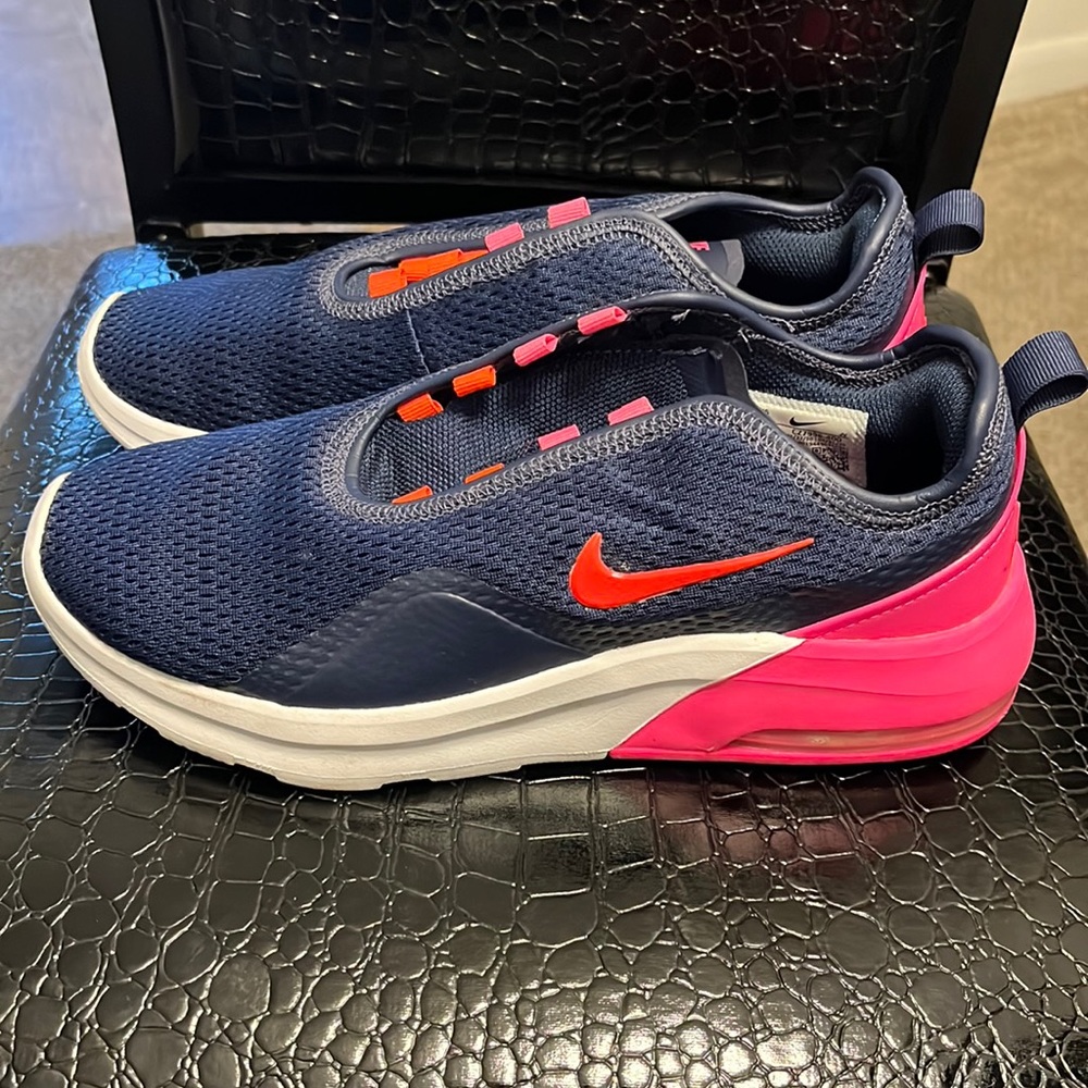 Nike Sneakers- Closet Closing